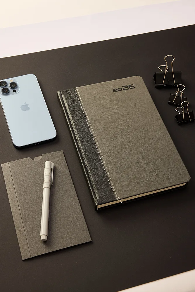 Kişiye Özel Gri Hediyelik 2026 Düz Sert Kapak Deri Ajanda