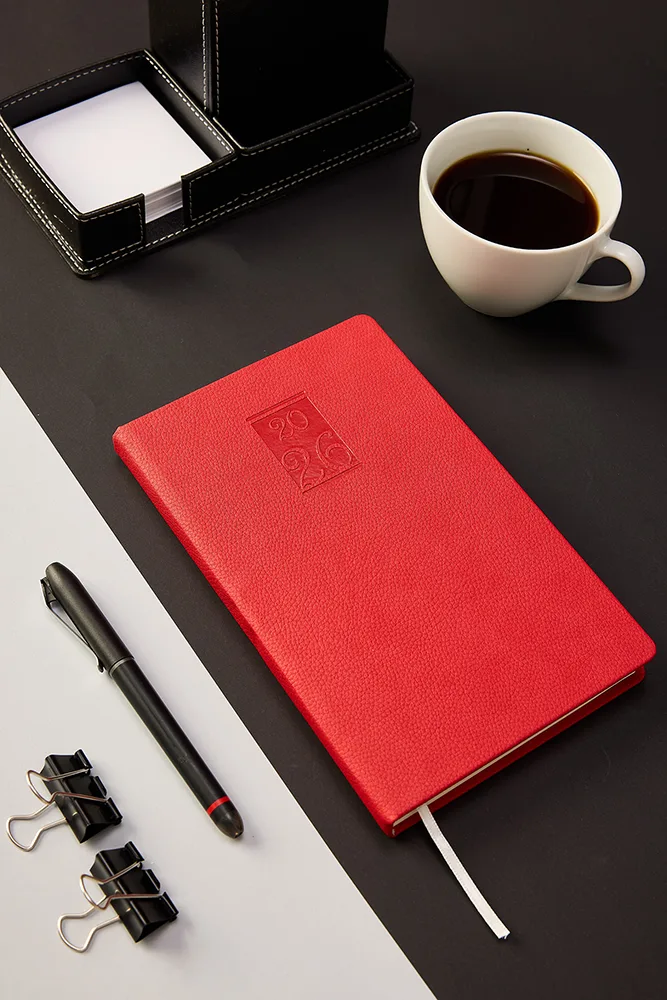 Kişiye Özel Kırmızı Hediyelik Cilt 2026 Düz Sert Kapak Deri Ajanda