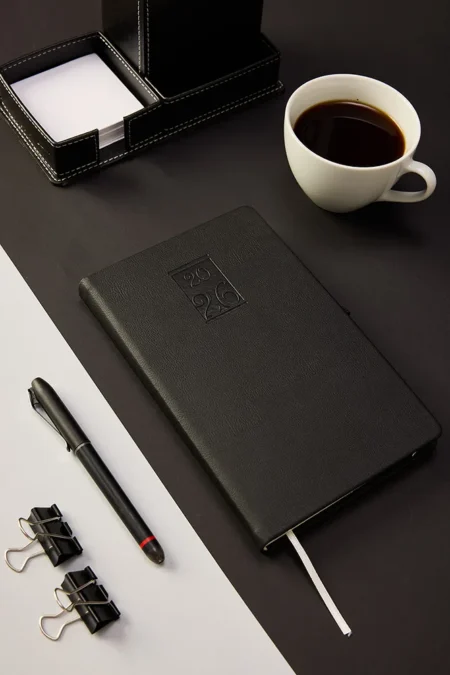 Kişiye Özel Siyah Hediyelik Cilt 2026 Düz Sert Kapak Deri Ajanda