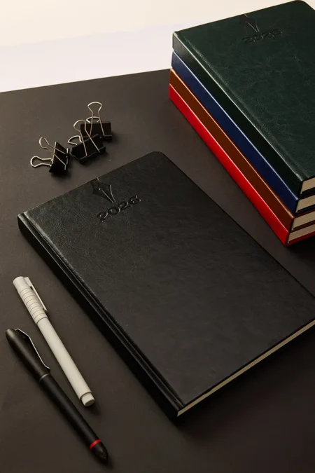 Kişiye Özel Siyah Hediyelik 2026 Düz Sert Kapak Deri Ajanda