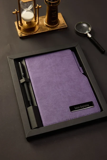 Kişiye Özel Hediyelik Kutulu Mor Kalem Hediyeli Çizgili 180 Sayfa Deri Not Defteri