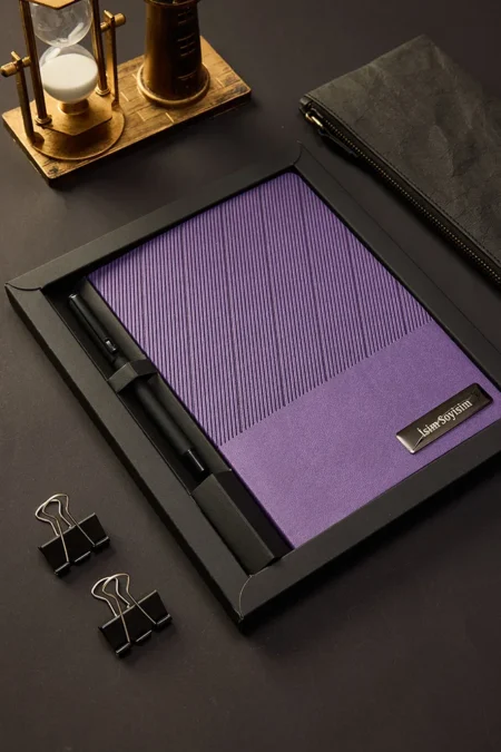 Kişiye Özel Hediyelik Kutulu Mor Kalem Hediyeli Çizgili 180 Sayfa Deri Not Defteri