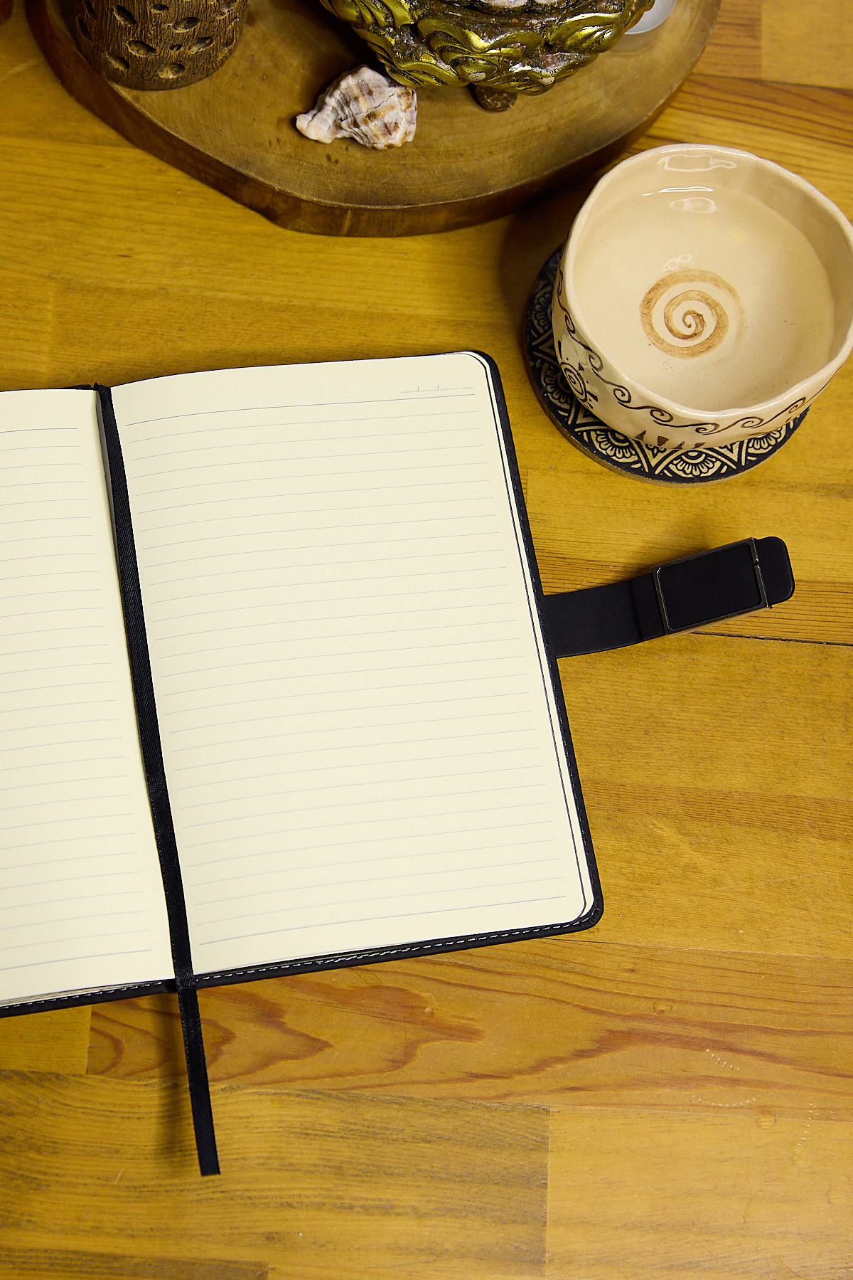 Kişiye Özel Siyah Vegan Deri Metal Mıknatıslı Kilitli 224 Sayfa Çizgili Not Defteri - Görsel 2