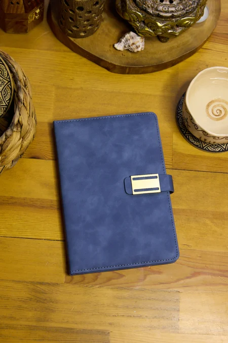 Kişiye Özel Mavi Vegan Deri Metal Mıknatıslı Kilitli 224 Sayfa Çizgili Not Defteri