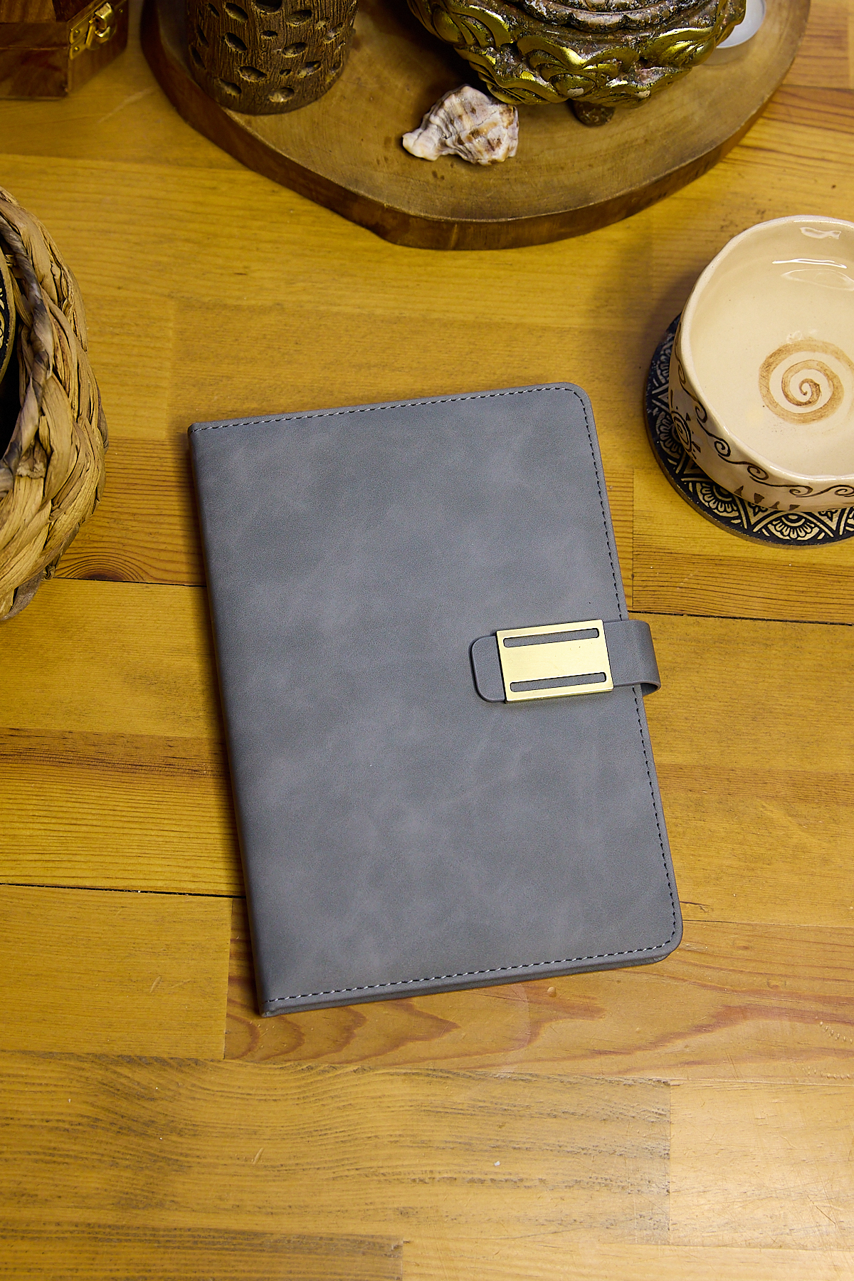 Kişiye Özel Gri Vegan Deri Metal Mıknatıslı Kilitli 224 Sayfa Çizgili Not Defteri