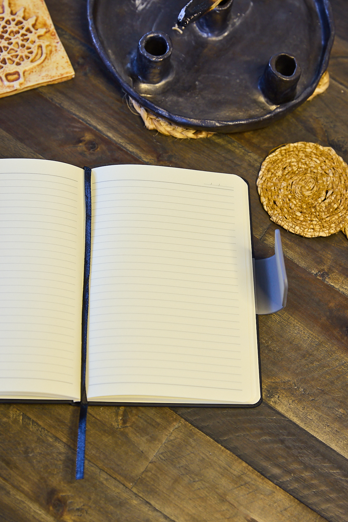 Kişiye Özel Siyah Vegan Deri Metal Mıknatıslı Kilitli 224 Sayfa Çizgili Not Defteri - Görsel 2