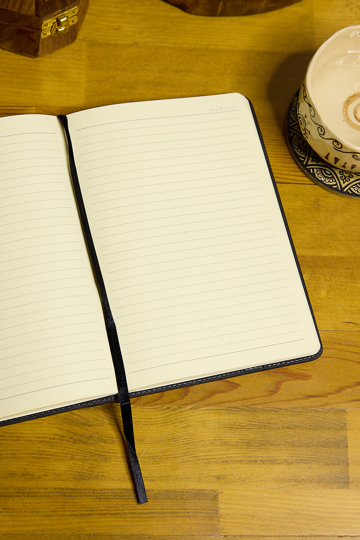 Kişiye Özel Siyah Kalem Tutuculu Vegan Deri Düz 224 Sayfa Çizgili Not Defteri - Görsel 2