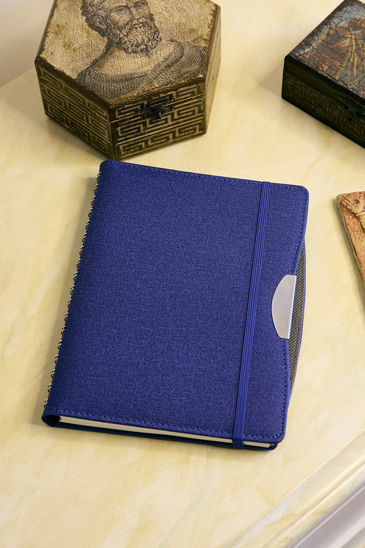 Kişiye Özel Lacivert Düz Vegan Deri Spiralli 240 Sayfa Çizgili Not Defteri