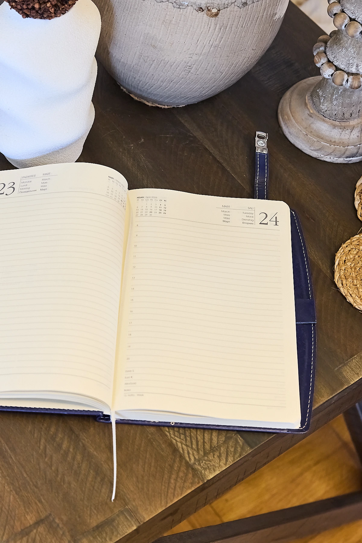 Kişiye Özel Lacivert 2026 Günlük Ajanda Vegan Deri Metal Kilitli Düz Kurumsal Hediyelik - Görsel 2