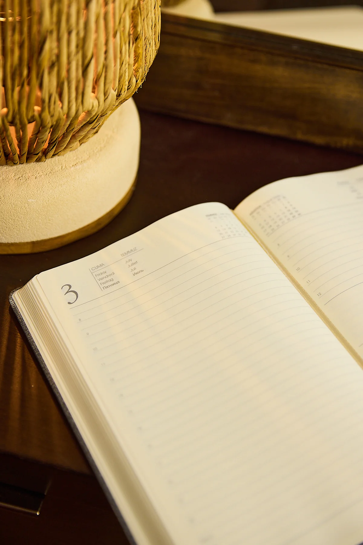 Kişiye Özel Gri 2026 Günlük Ajanda Vegan Deri Kanguru Düz Kurumsal Hediyelik - Görsel 2