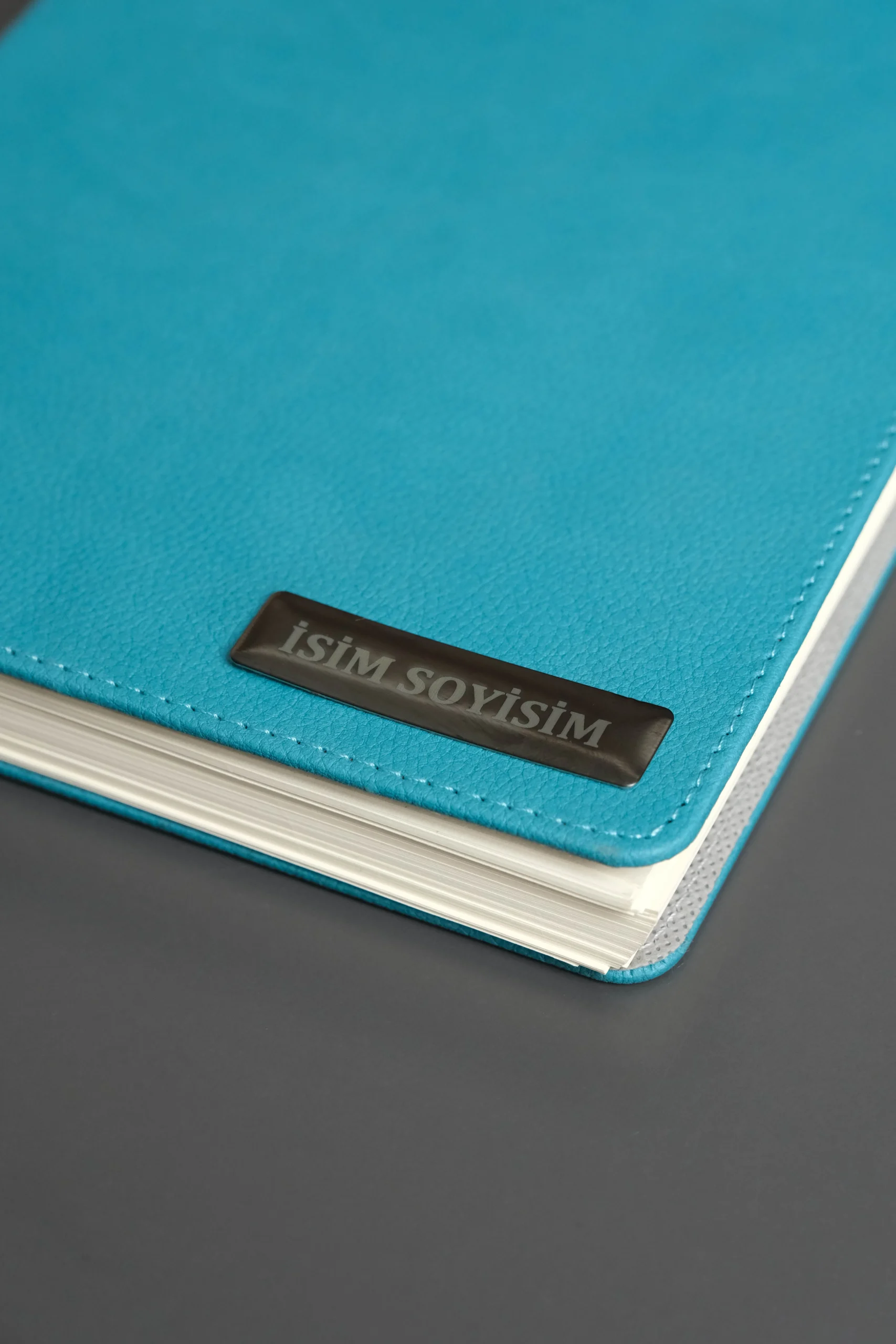 Kişiye Özel Turkuaz Düz Vegan Deri Spiralli 240 Sayfa Çizgili Not Defteri - Görsel 5