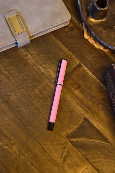 Kişiye Özel Pembe Kapaklı Mavi Mürekkepli Düz Roller Tükenmez Kalem