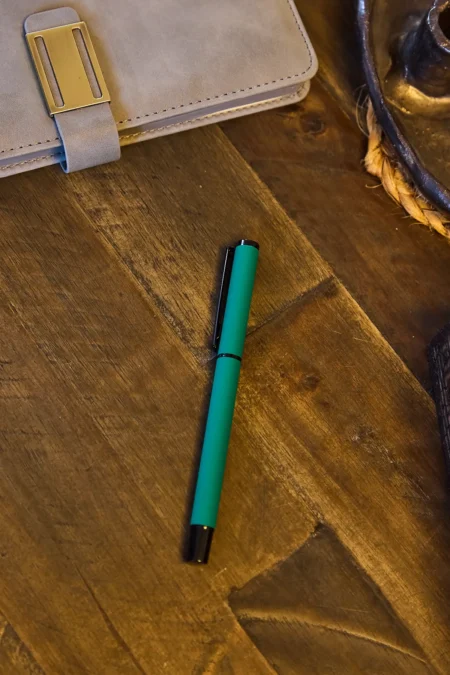 Kişiye Özel Yeşil Kapaklı Mavi Mürekkepli Düz Roller Tükenmez Kalem